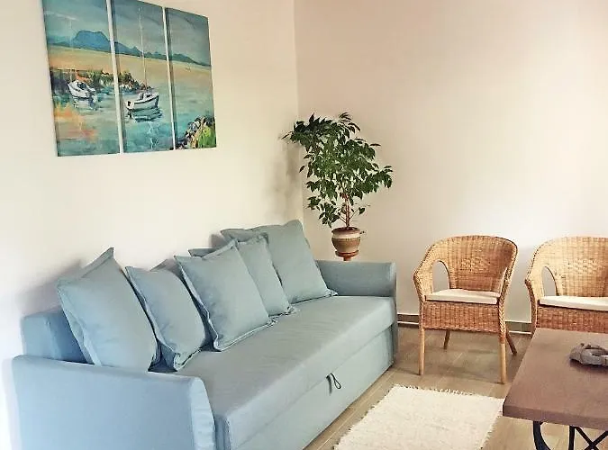 - Munkacsy U. 6. Prázdninový dům